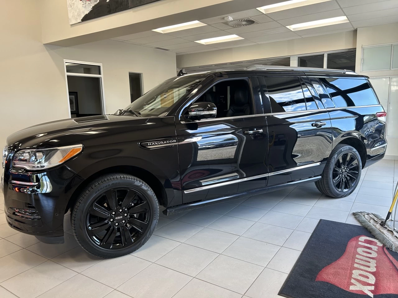 2022 Lincoln Navigator L Reserve Main Image