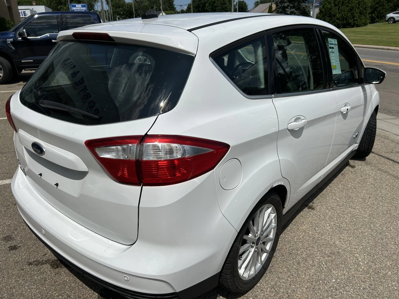 2014 Ford C-Max Énergie SEL https://www.rejeanlaportelincoln.com/resize/b990ff35b810a3abc0cc817b2ca24889-1