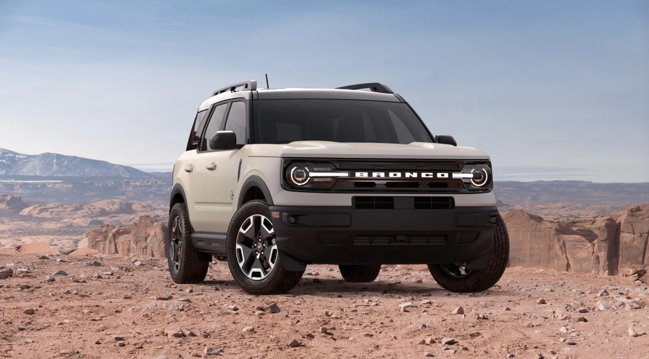 2024 Ford Bronco Sport Outer Banks Main Image