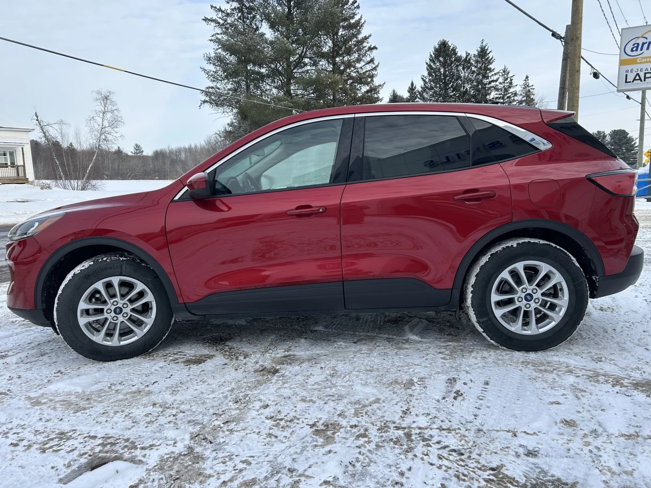 2020 Ford Escape SE Image principale