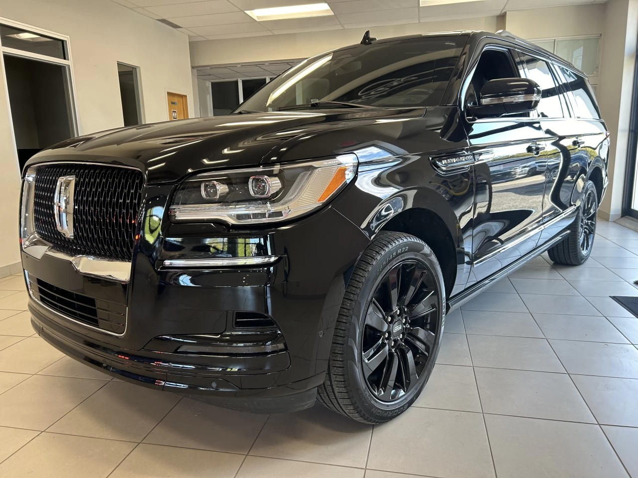 2022 Lincoln Navigator L Reserve Main Image