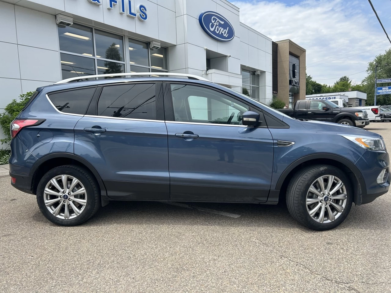 2018 Ford Escape Titanium Main Image