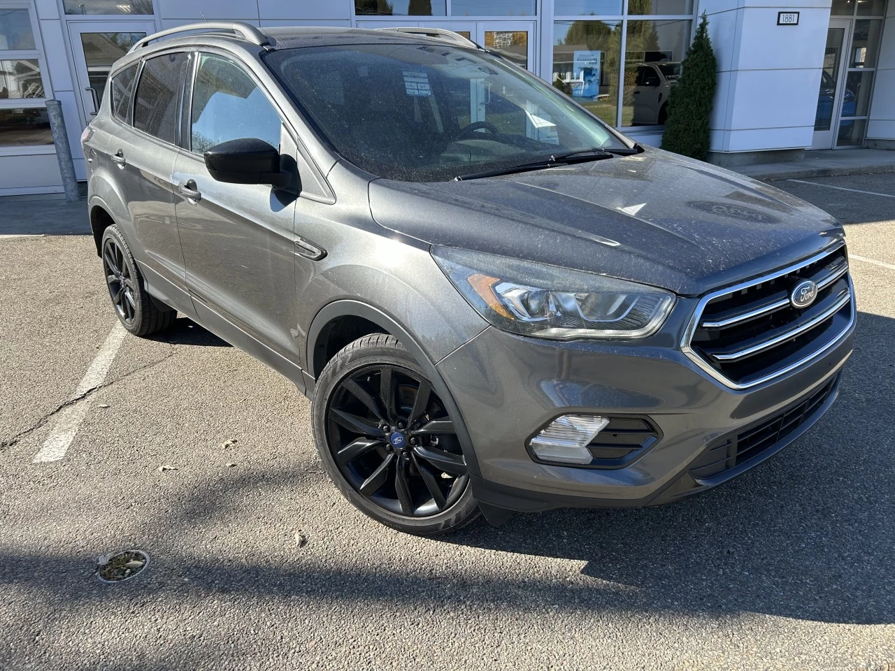 2017 Ford Escape SE Main Image