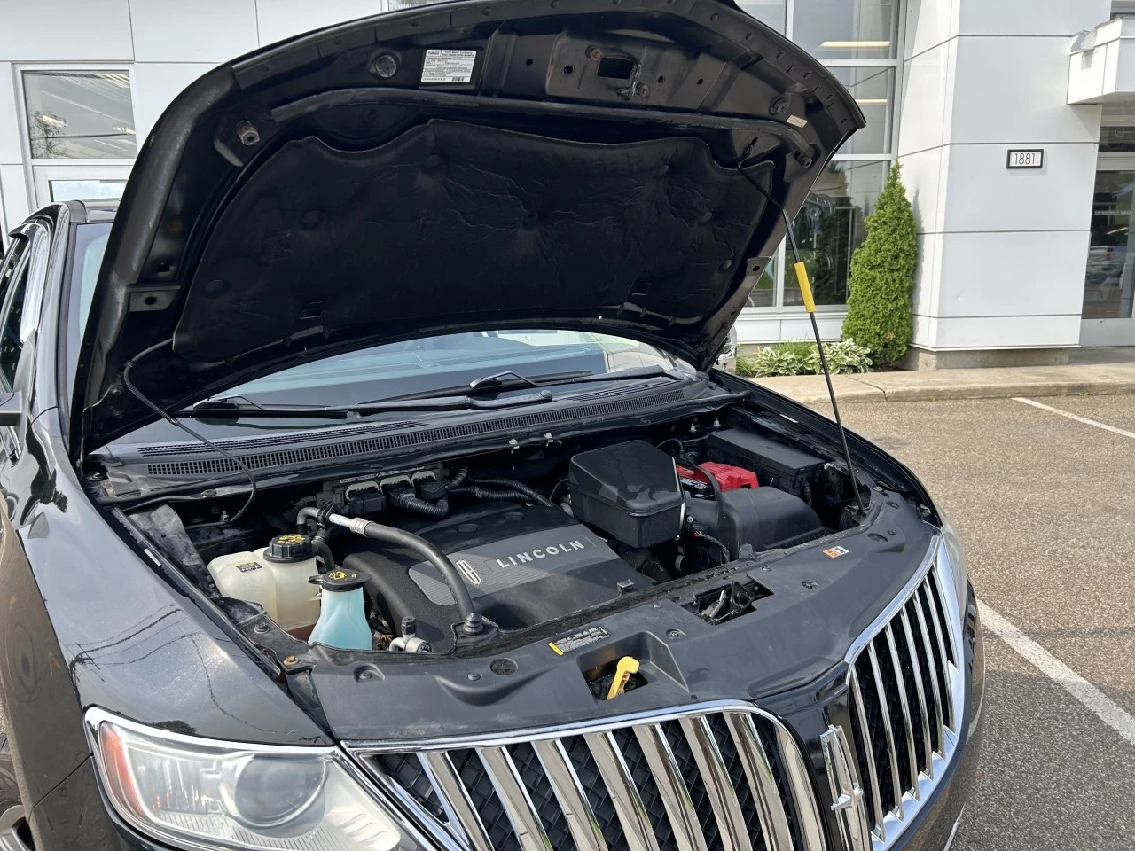 2014 Lincoln MKX AWD 4dr Main Image