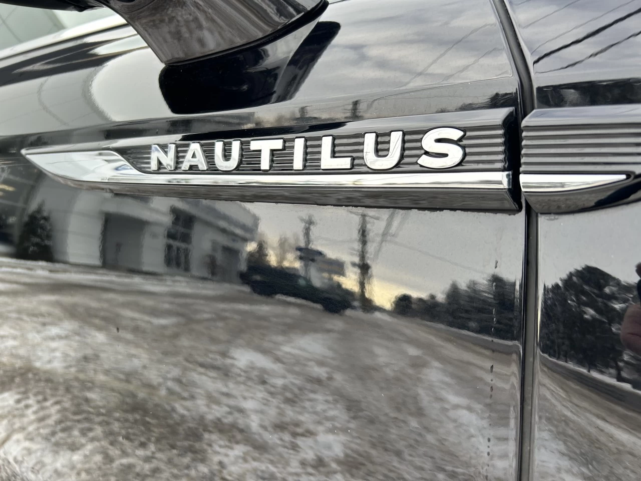 2021 Lincoln Nautilus Reserve Main Image