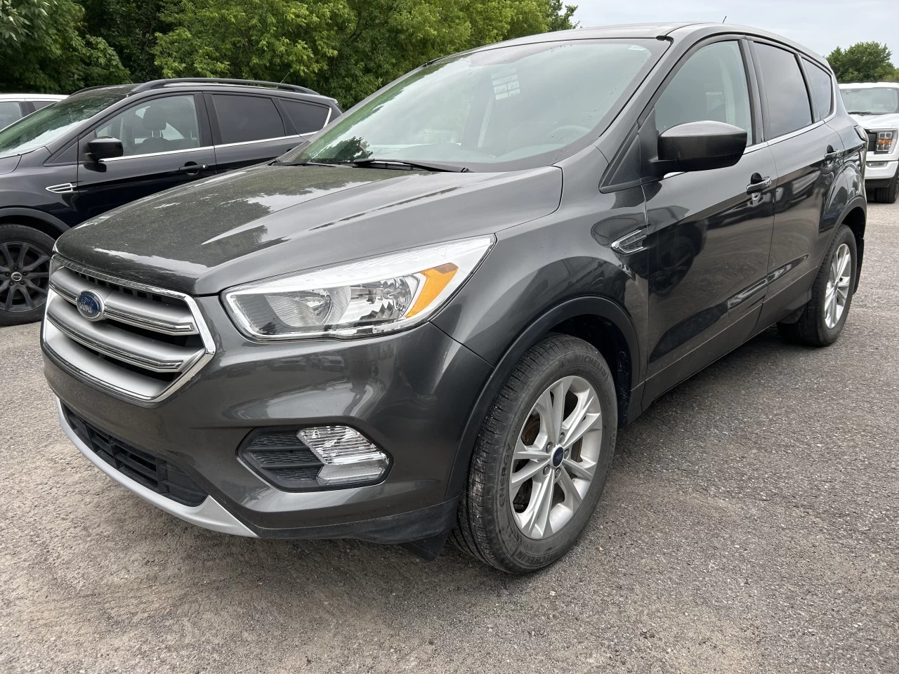 2017 Ford Escape SE Main Image