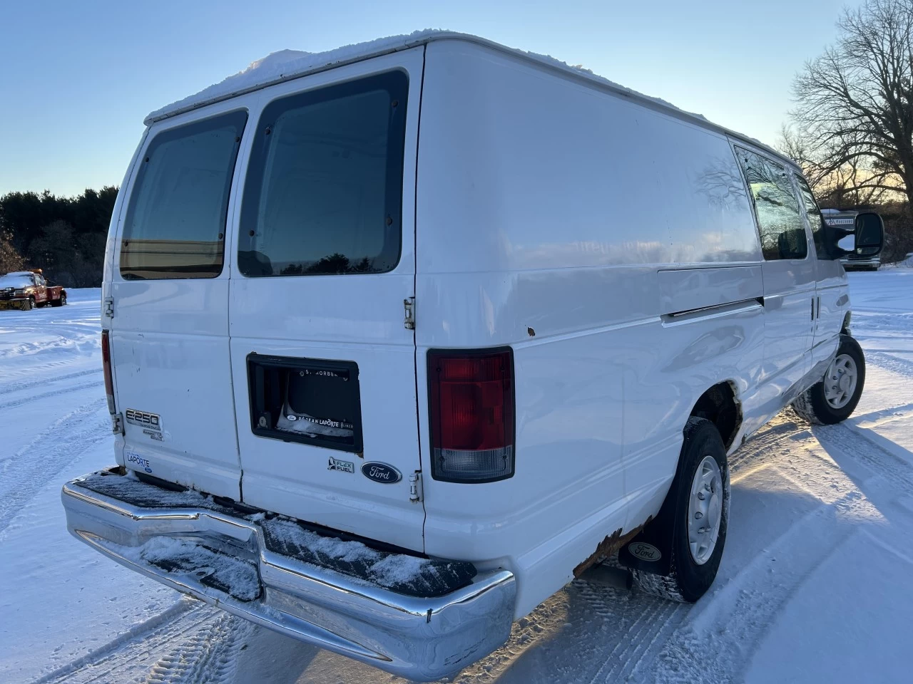 2013 Ford Fourgon Econoline Commercial/Recreational Image principale