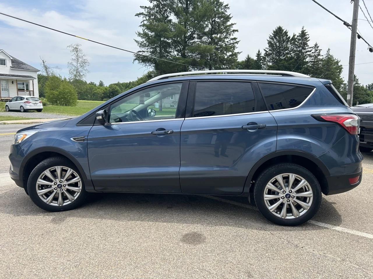 2018 Ford Escape Titanium Image principale