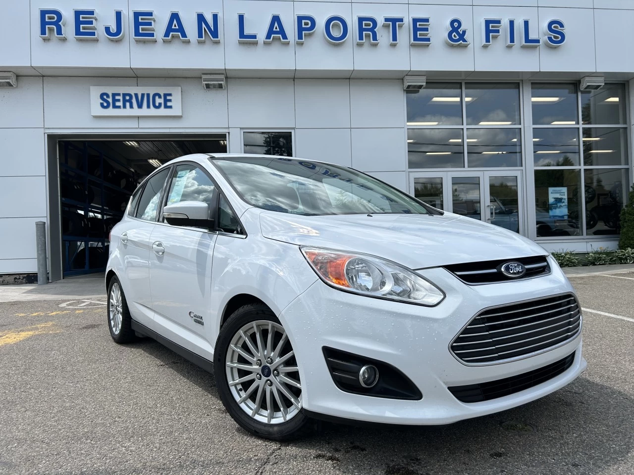 2014 Ford C-Max Énergie SEL https://www.rejeanlaportelincoln.com/resize/b990ff35b810a3abc0cc817b2ca24889-1