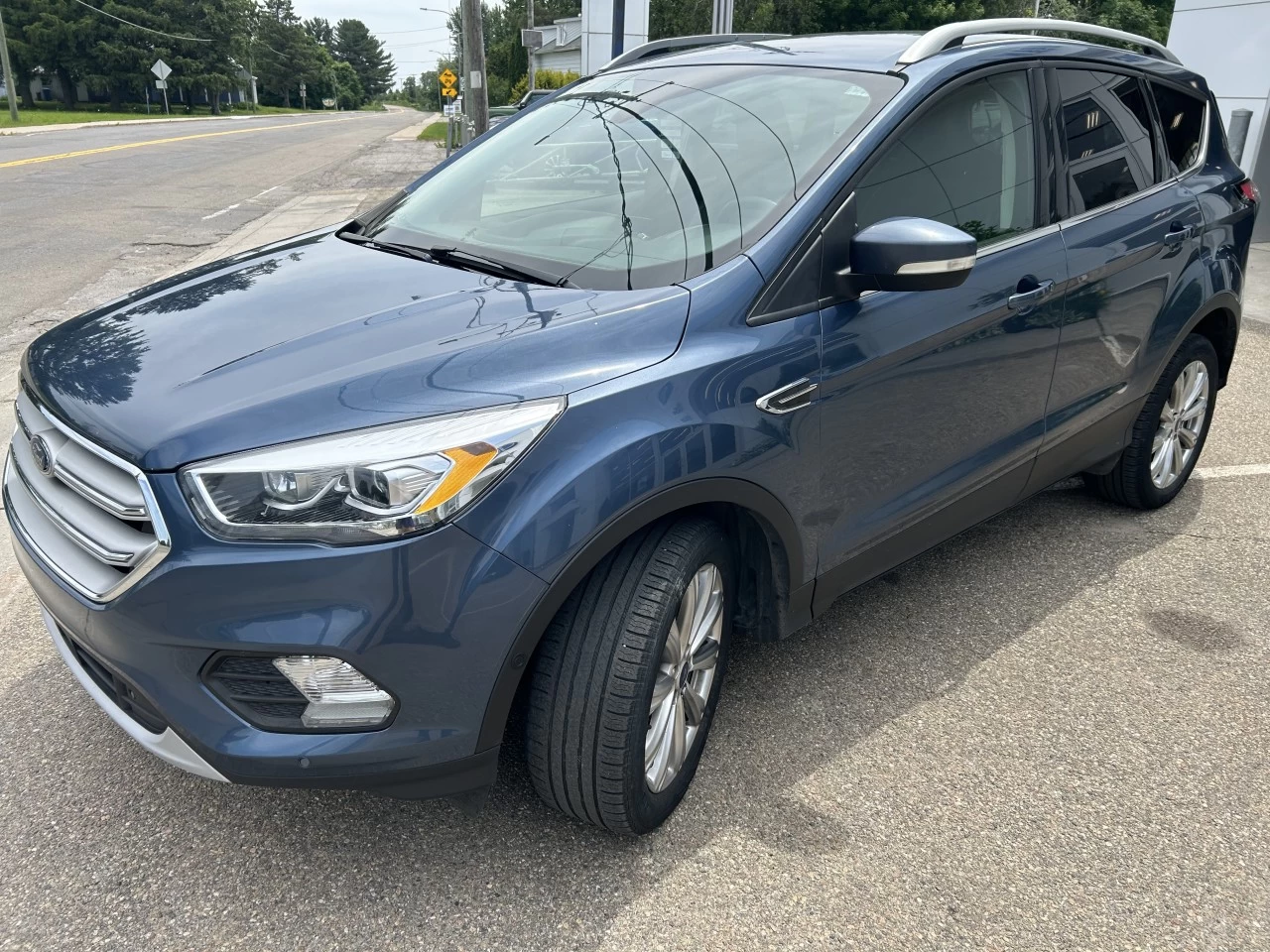 2018 Ford Escape Titanium Image principale