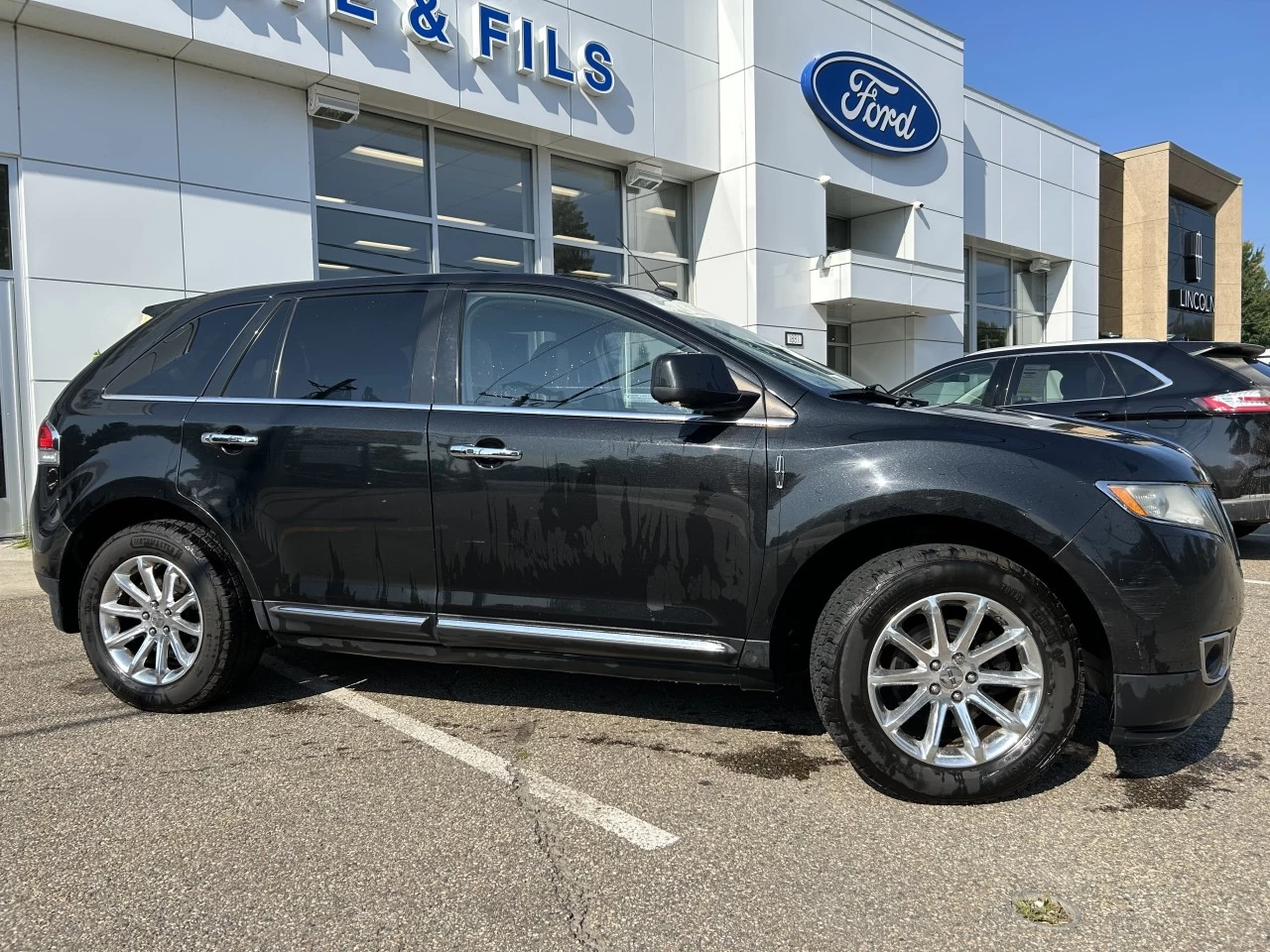 2011 Lincoln MKX AWD 4dr Main Image