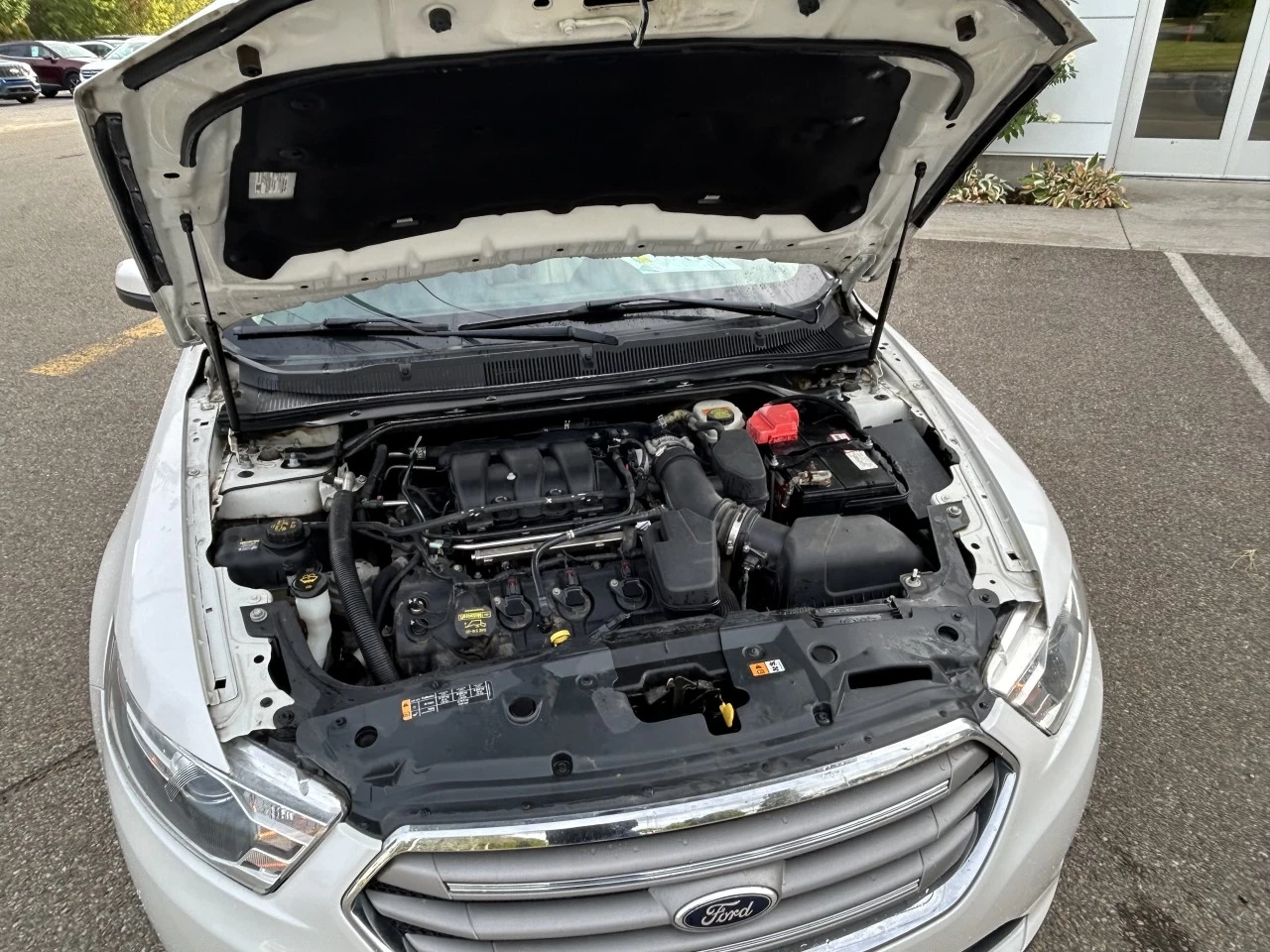 2013 Ford Taurus SEL Main Image