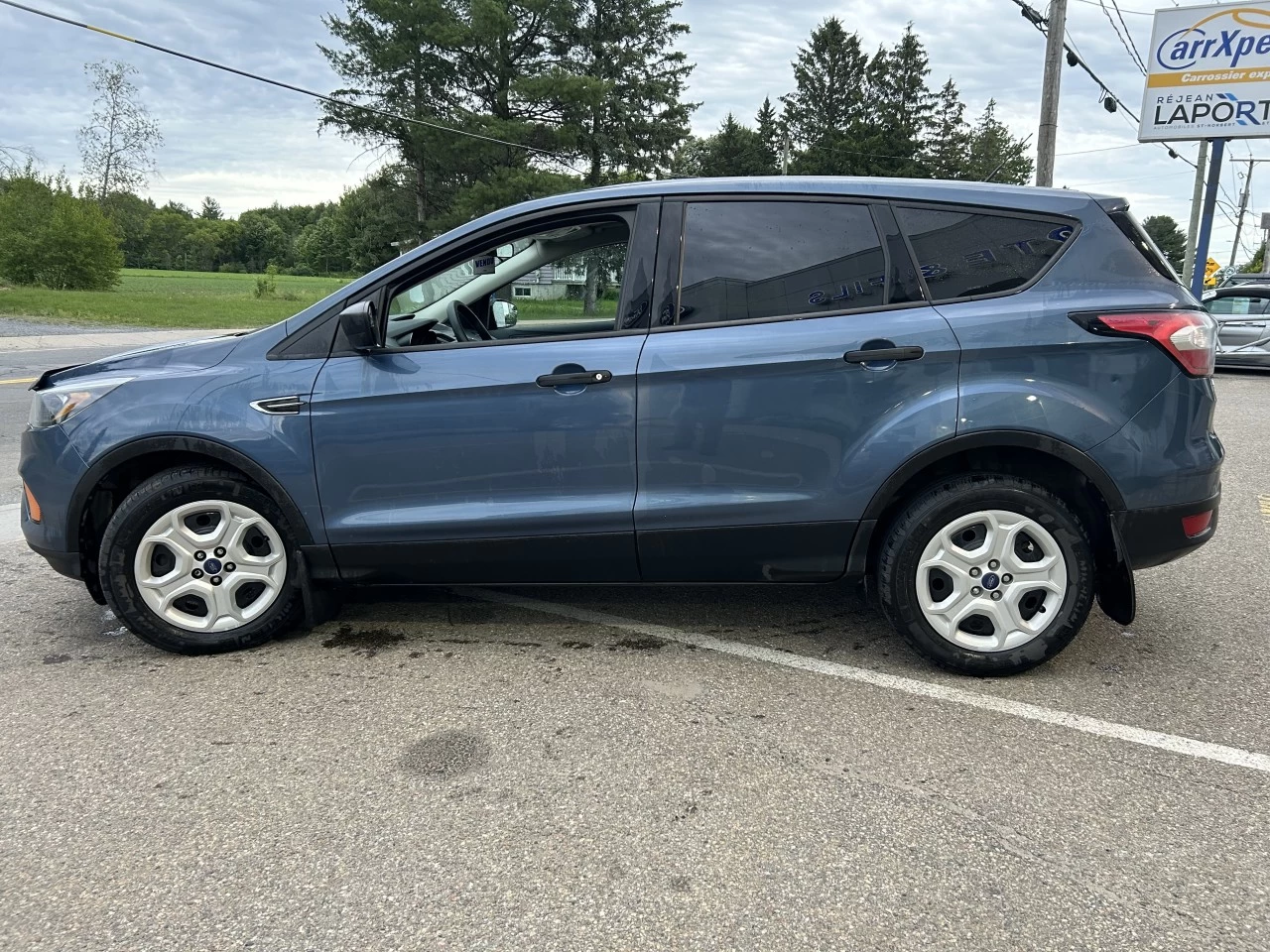 2018 Ford Escape S Image principale